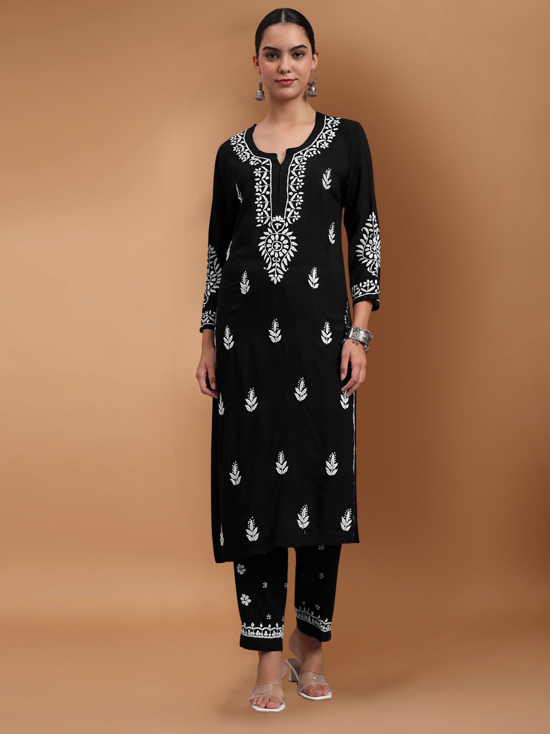 Women Hand Embroidered Chikankari Rayon kurta set PC4076KS