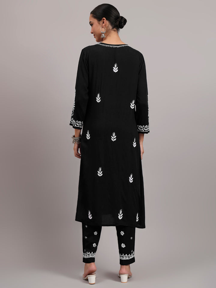 Women Hand Embroidered Chikankari Rayon kurta set PC4076KS