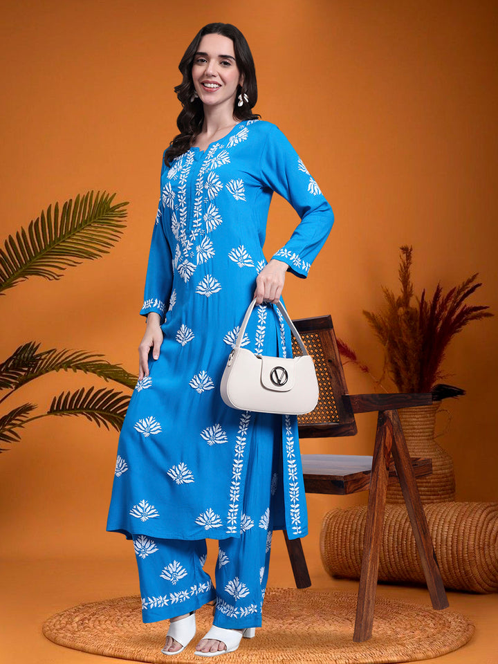 Women Hand Embroidered Chikankari Rayon kurta set PC4084KS