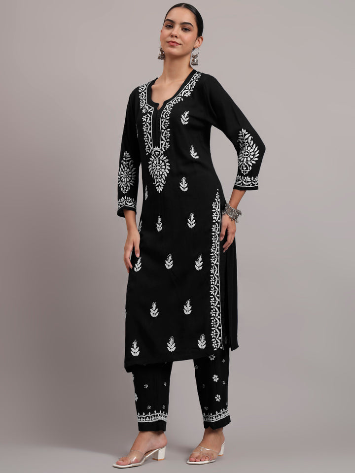 Women Hand Embroidered Chikankari Rayon kurta set PC4076KS