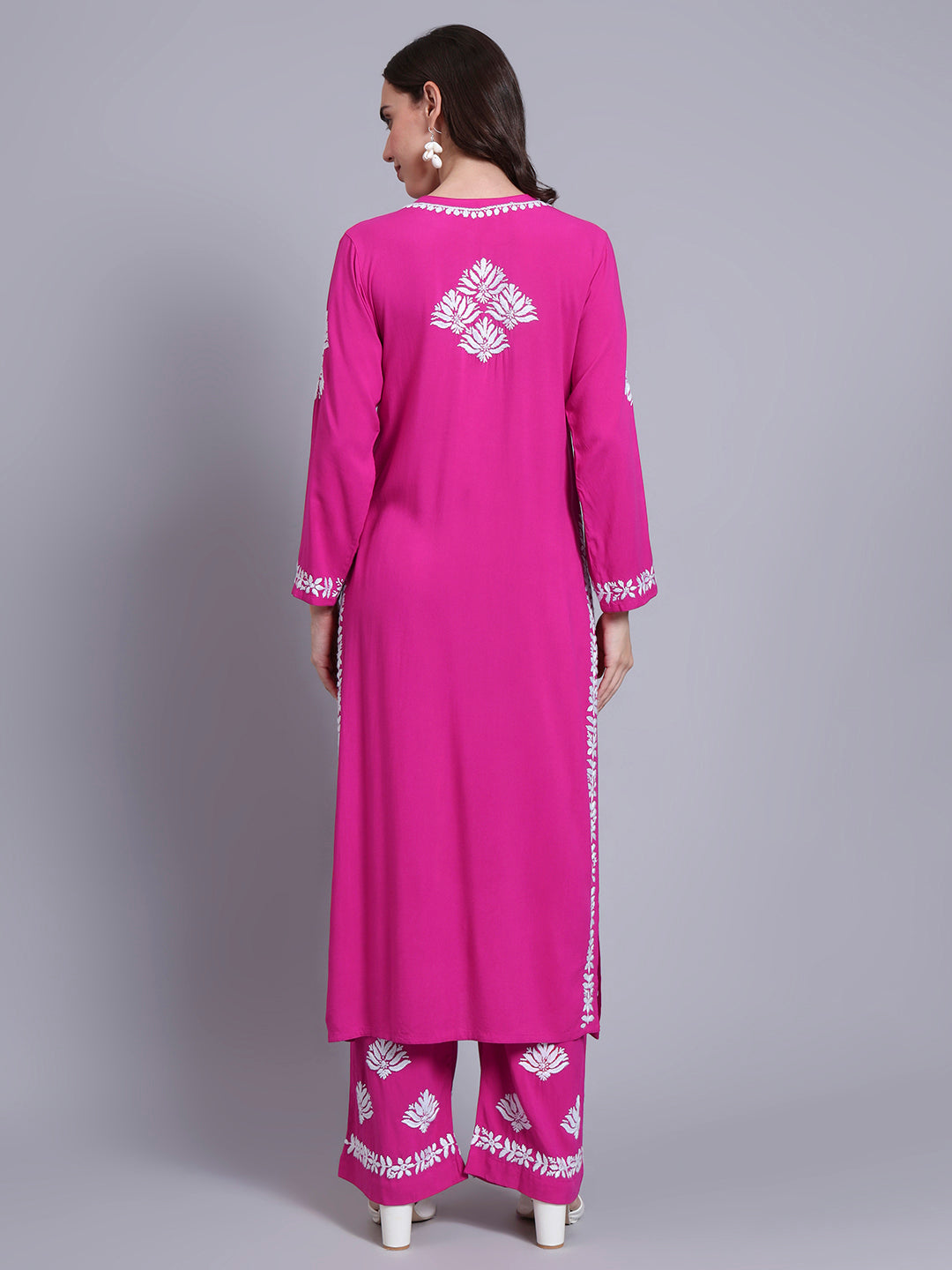 Women Hand Embroidered Chikankari Rayon kurta set PC4084KS