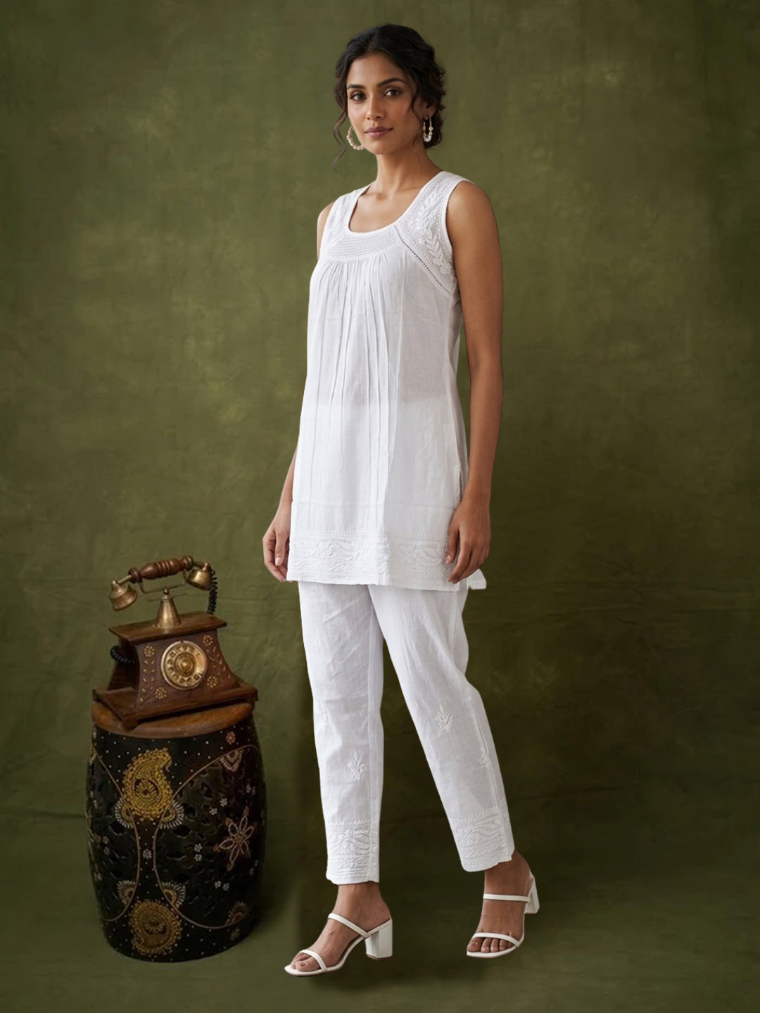 Chikankari Women Hand Embroidered Cotton Kurti PC3970