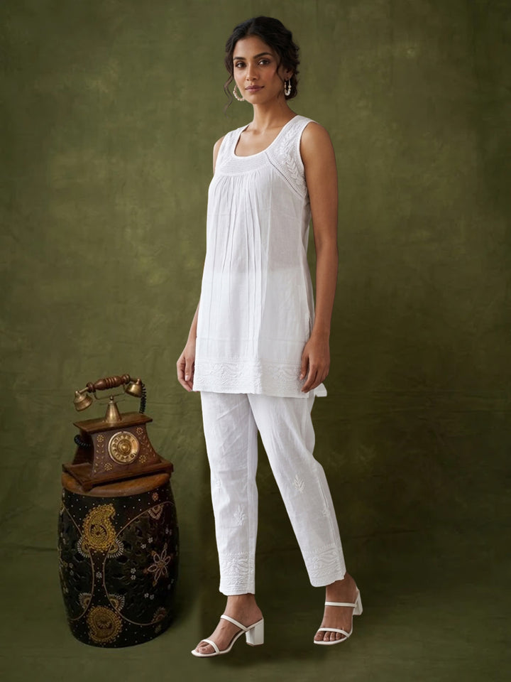 Chikankari Women Hand Embroidered Cotton Kurti PC3970