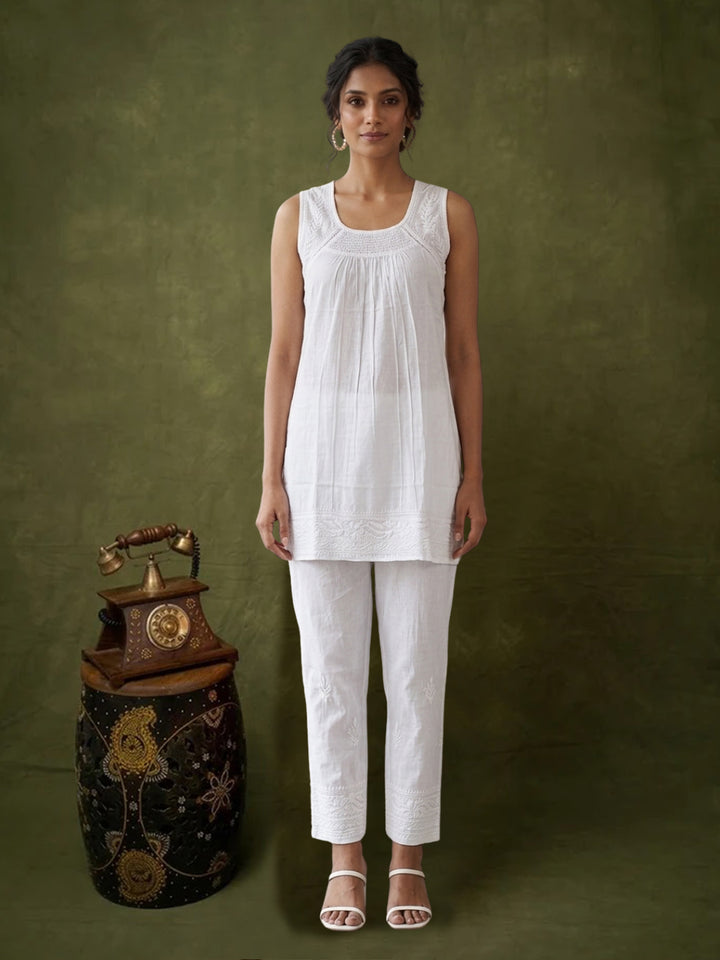 Chikankari Women Hand Embroidered Cotton Kurti PC3970