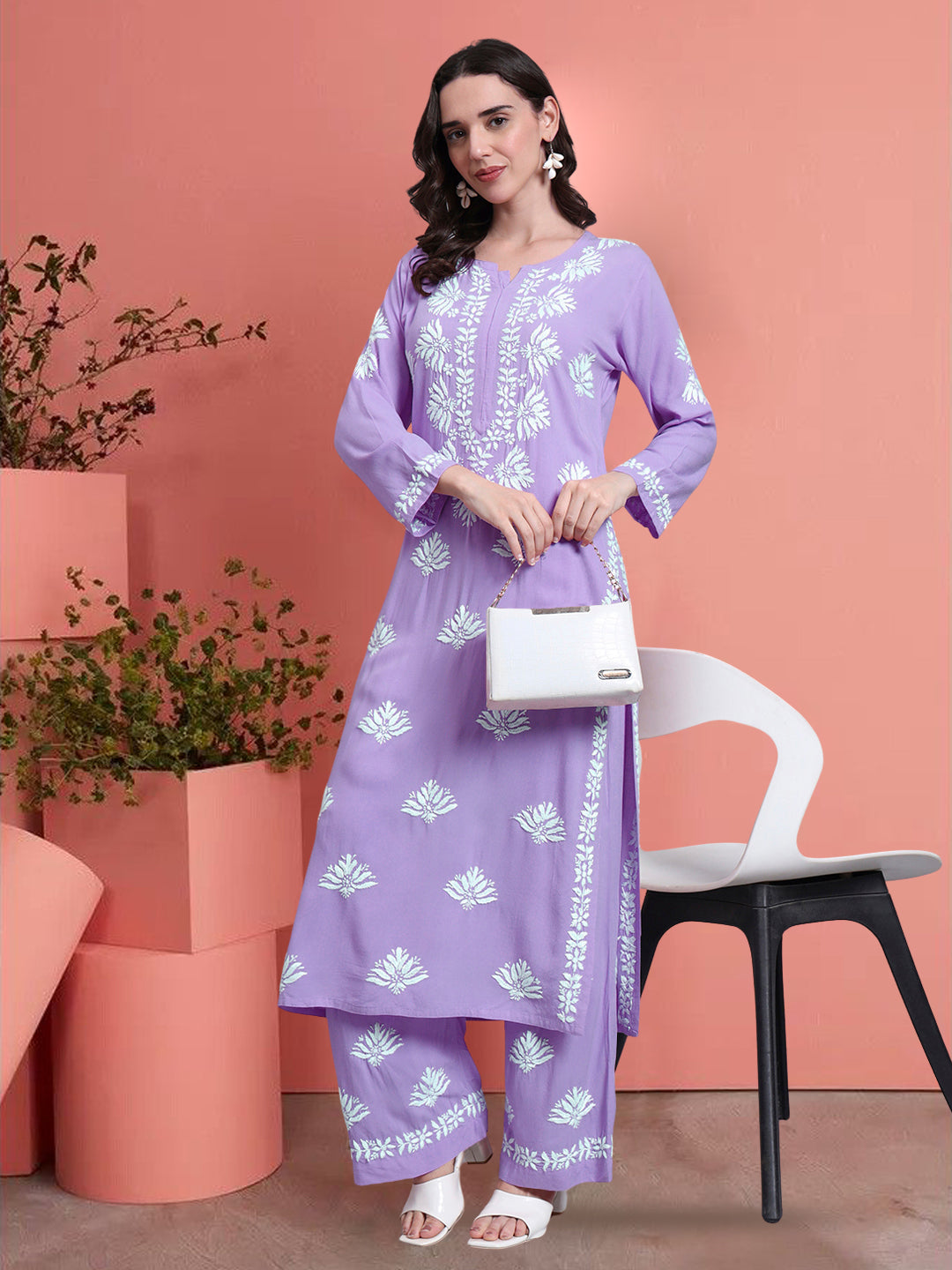 Women Hand Embroidered Chikankari Rayon kurta set PC4084KS