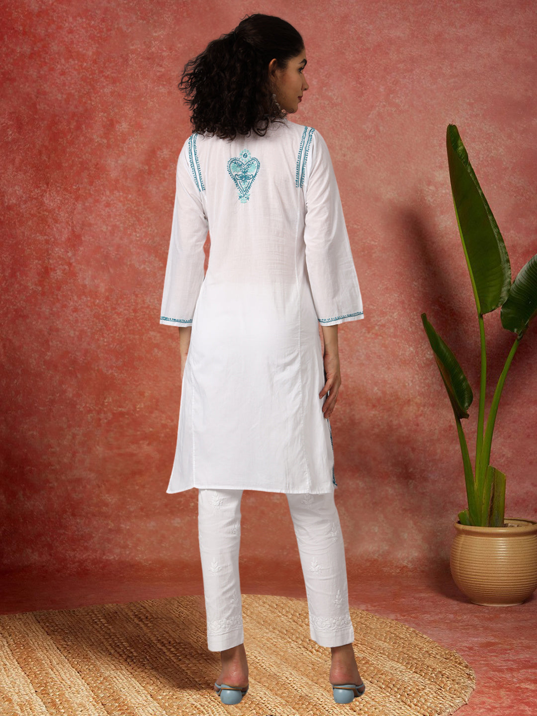 Hand Embroidered Chikankari Cotton Straight Kurta-NM125