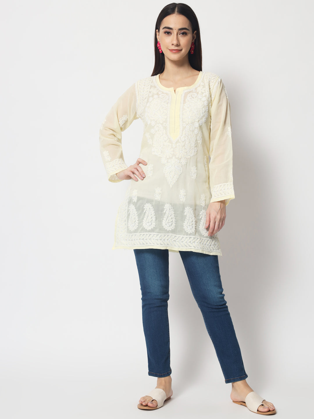 Women Hand Embroidered Chikankari Cotton Kurti PC3595