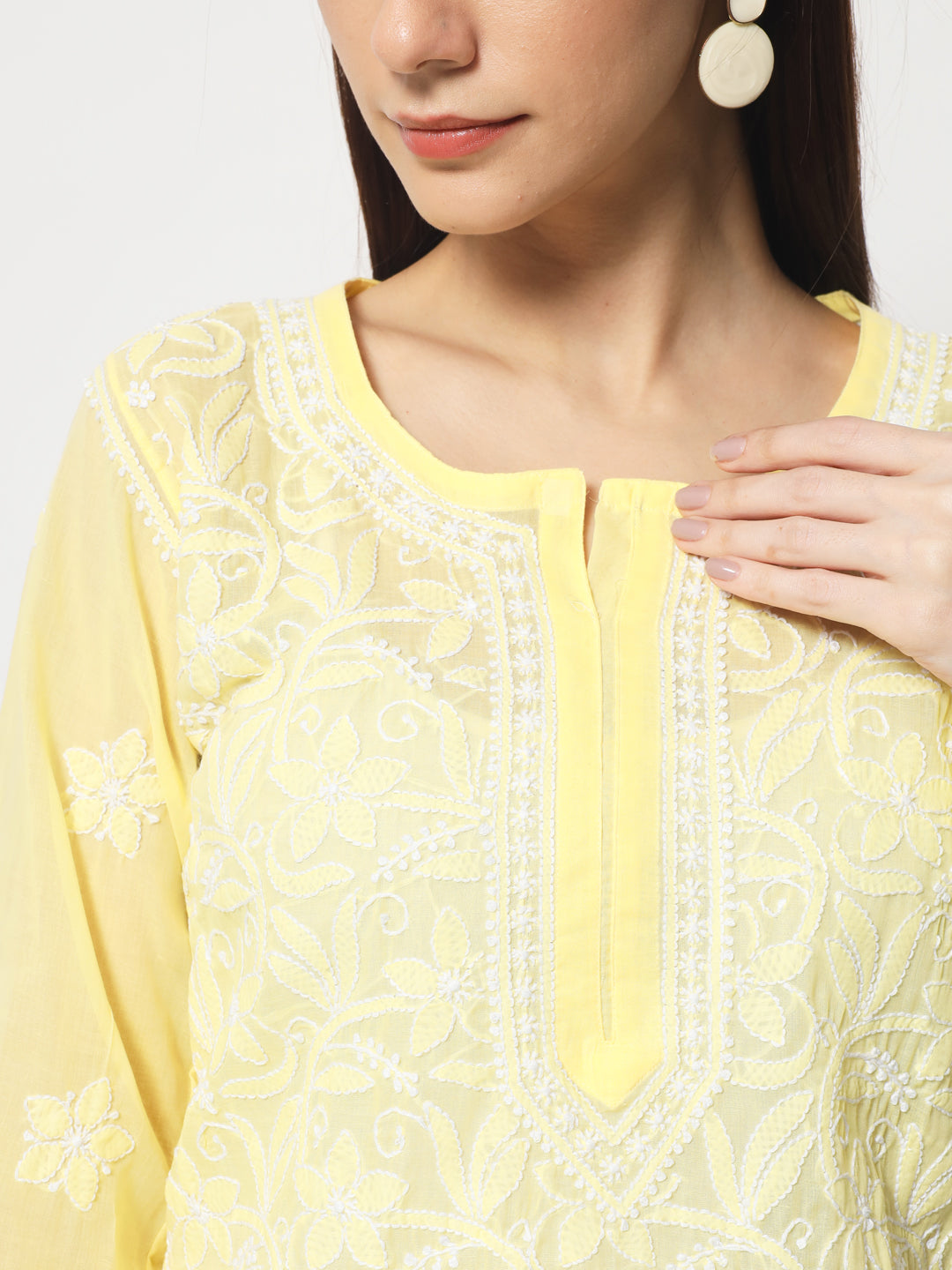 Women Hand Embroidered Chikankari Cotton Kurti PC3591