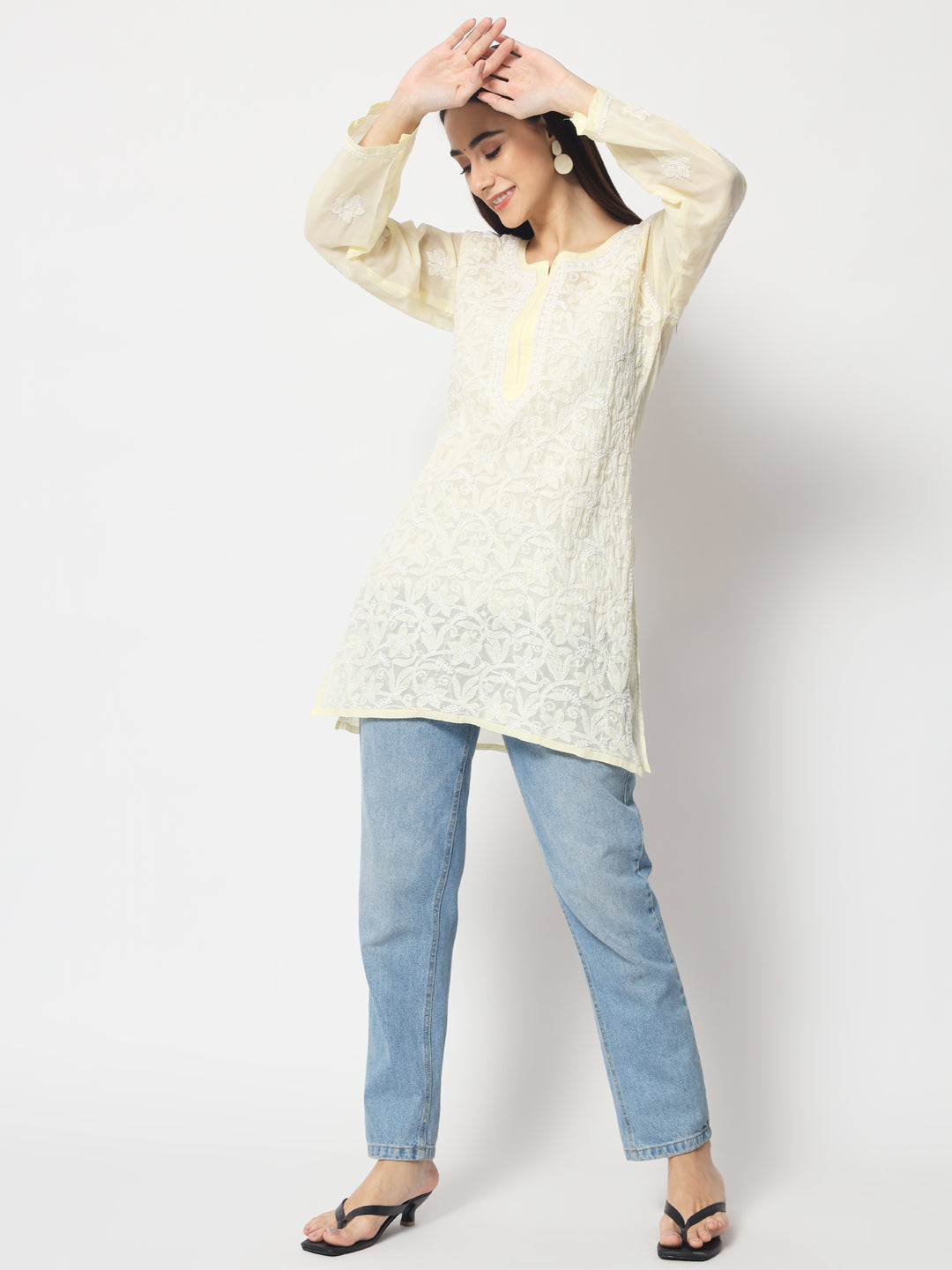 Women Hand Embroidered Chikankari Cotton Kurti PC3591