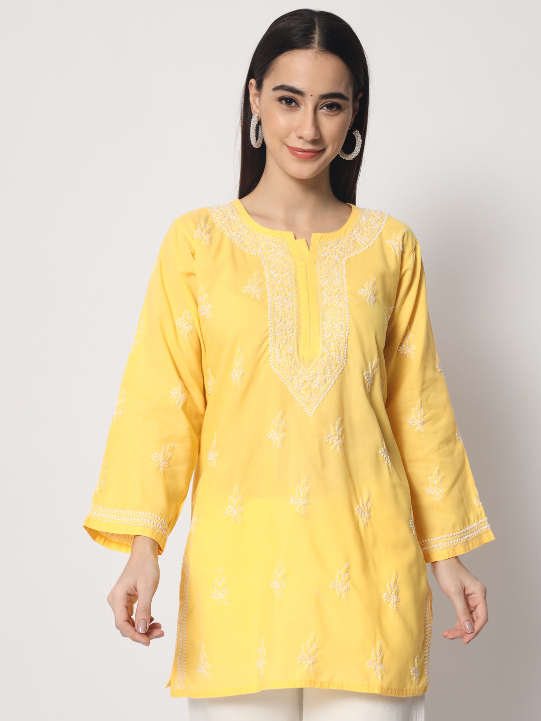 Women Hand Embroidered Chikankari Cotton Kurti PC3602