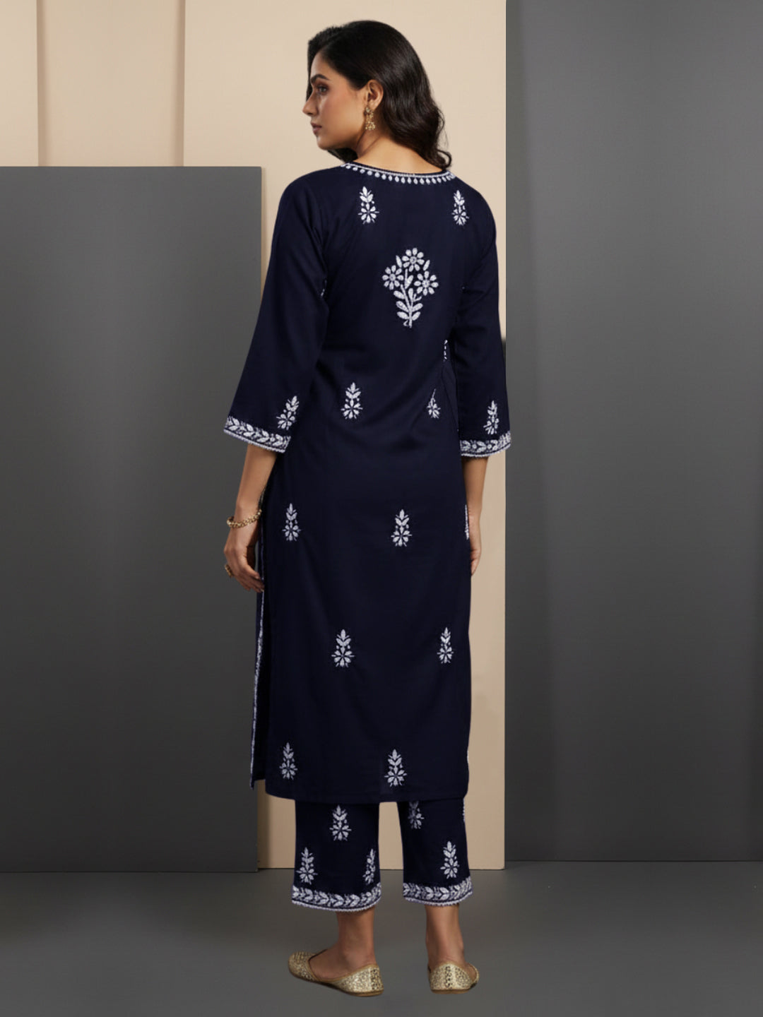 Women Hand Embroidered Chikankari Cotton kurta set PC4107KS Navy