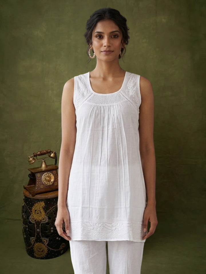 Chikankari Women Hand Embroidered Cotton Kurti PC3970