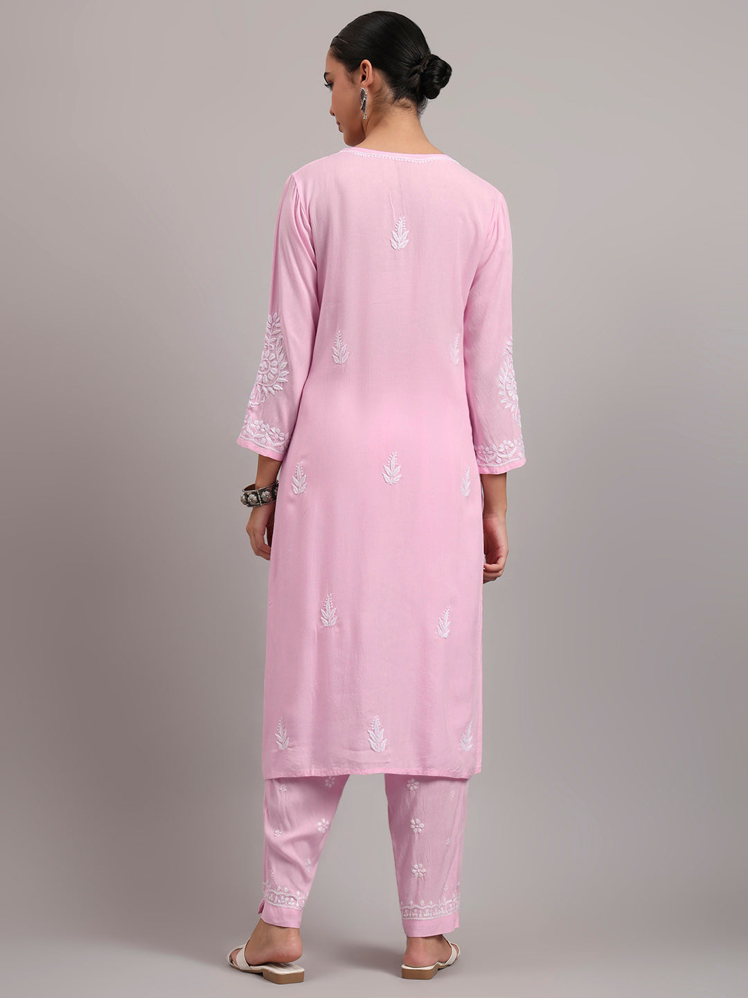 Women Hand Embroidered Chikankari Rayon kurta set PC4076KS