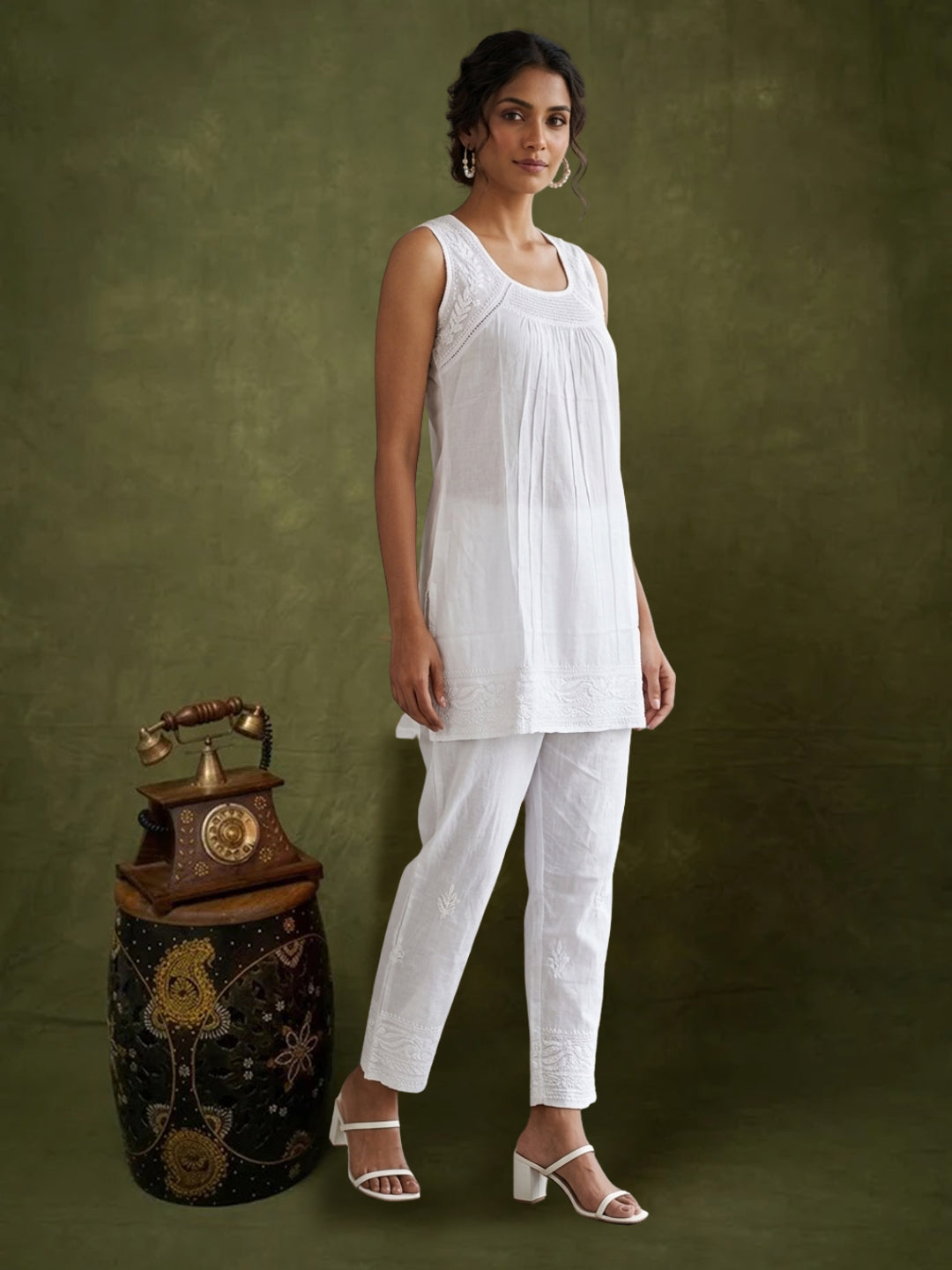 Chikankari Women Hand Embroidered Cotton Kurti PC3970