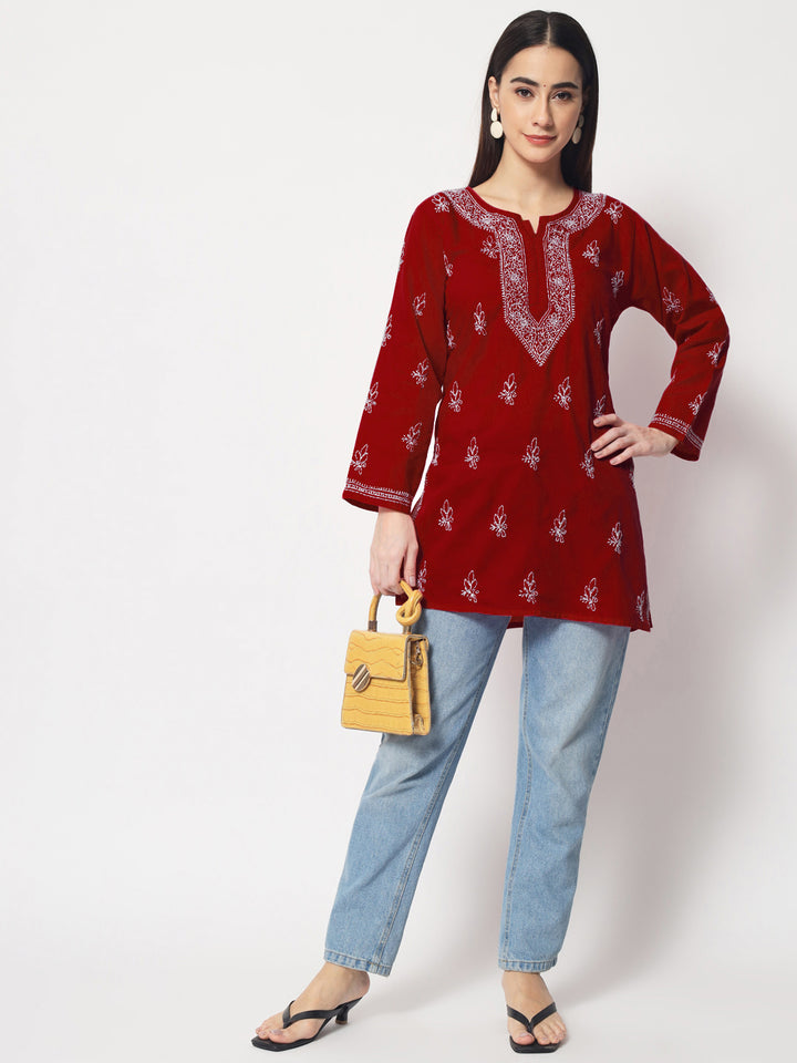 Women Hand Embroidered Chikankari Cotton Kurti PC3602