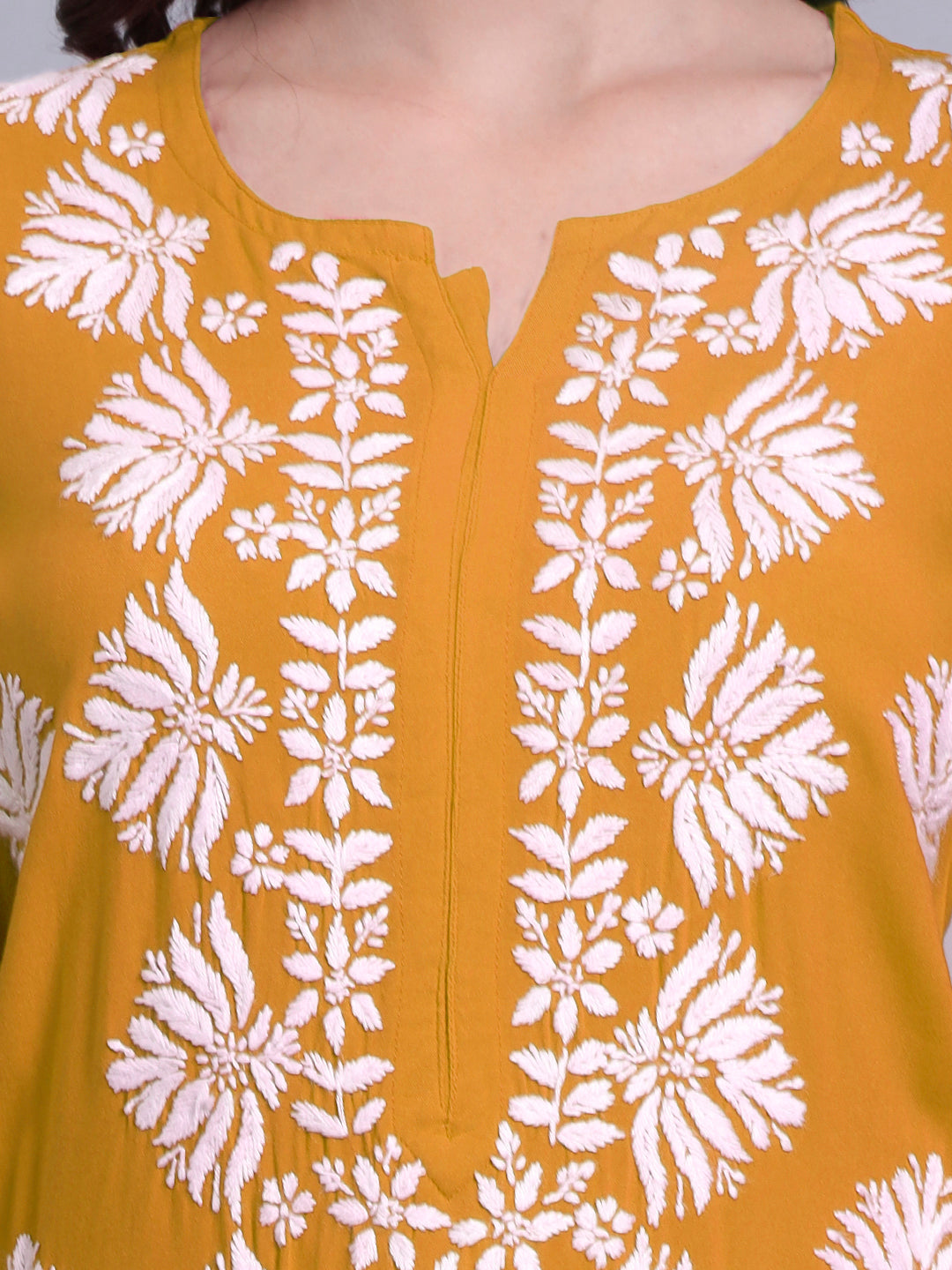 Women Hand Embroidered Chikankari Rayon kurta set PC4084KS