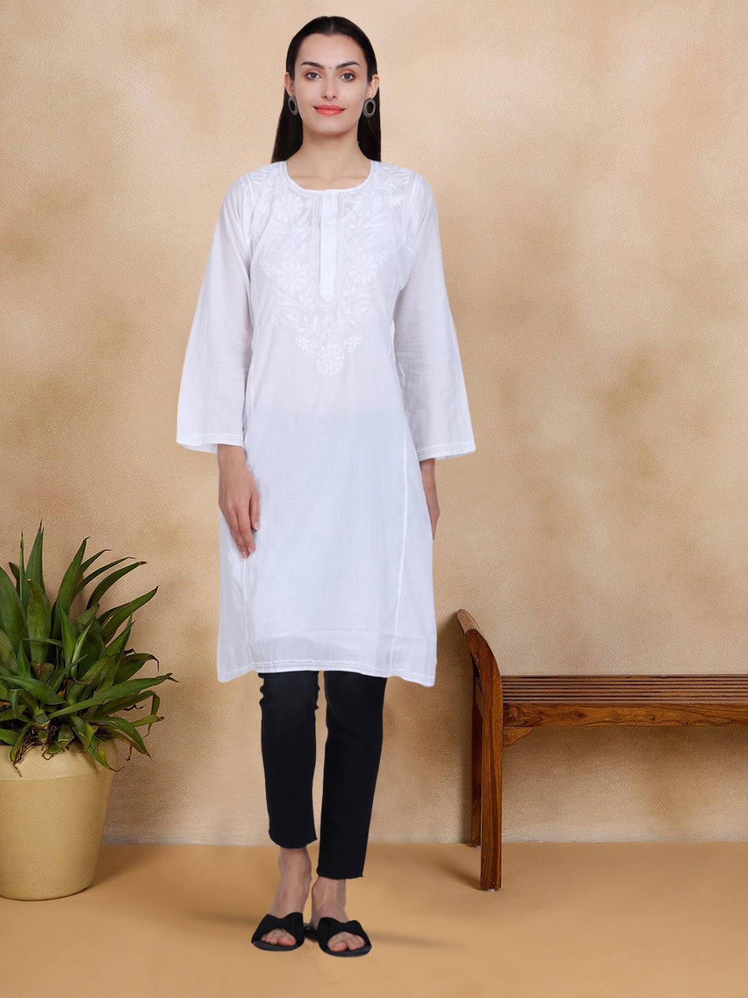 Hand Embroidered Chikankari Cotton Straight Kurta-NM125