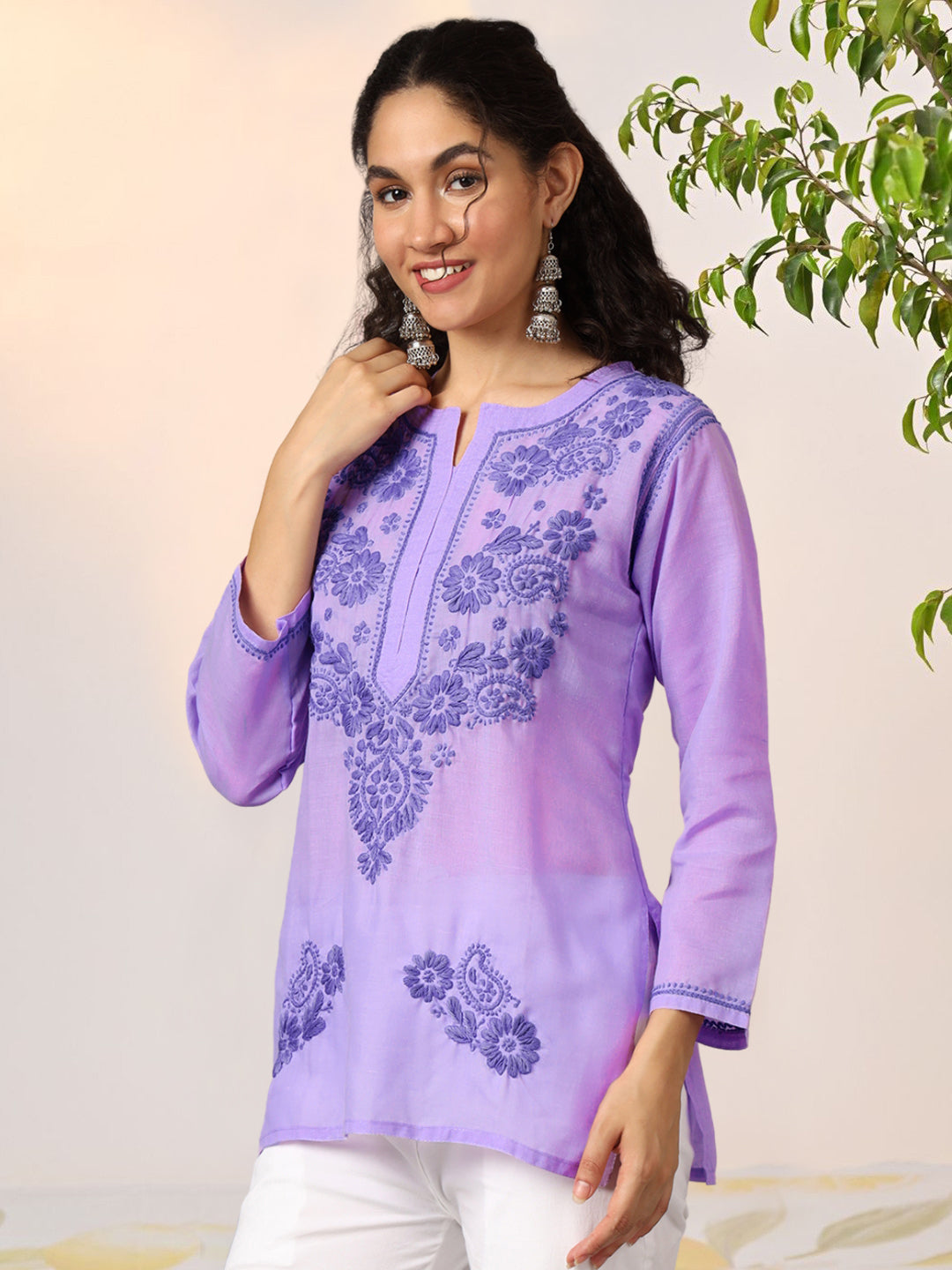 Women Hand Embroidered Chikankari Cotton Kurti PC3405