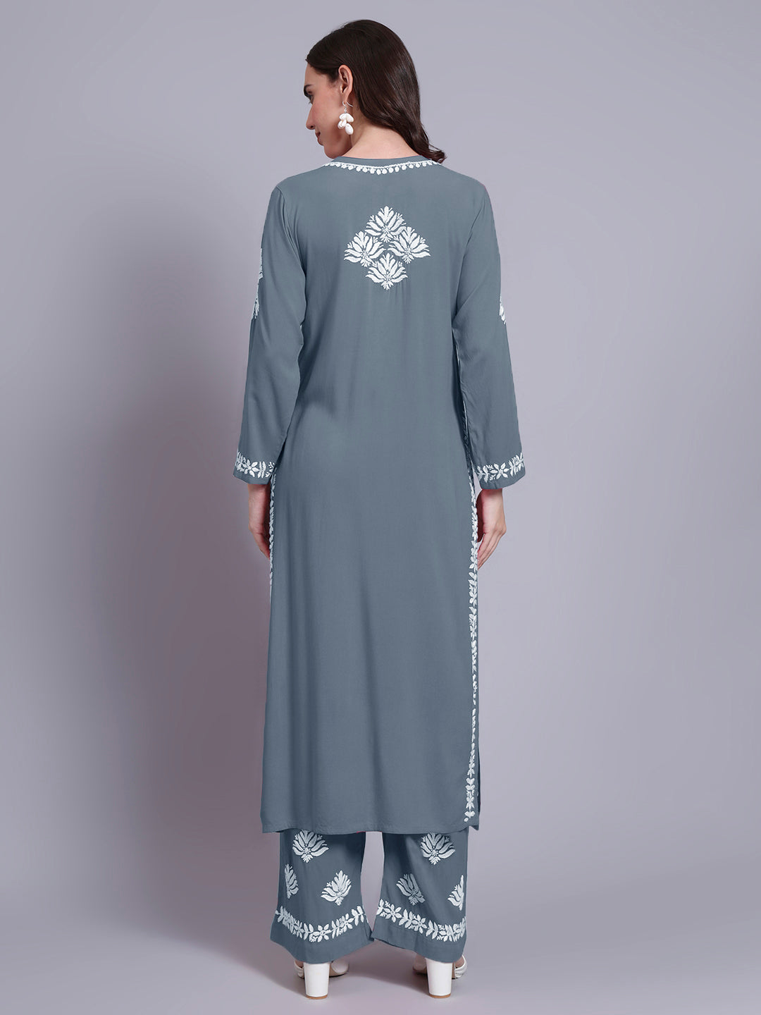 Women Hand Embroidered Chikankari Rayon kurta set PC4084KS