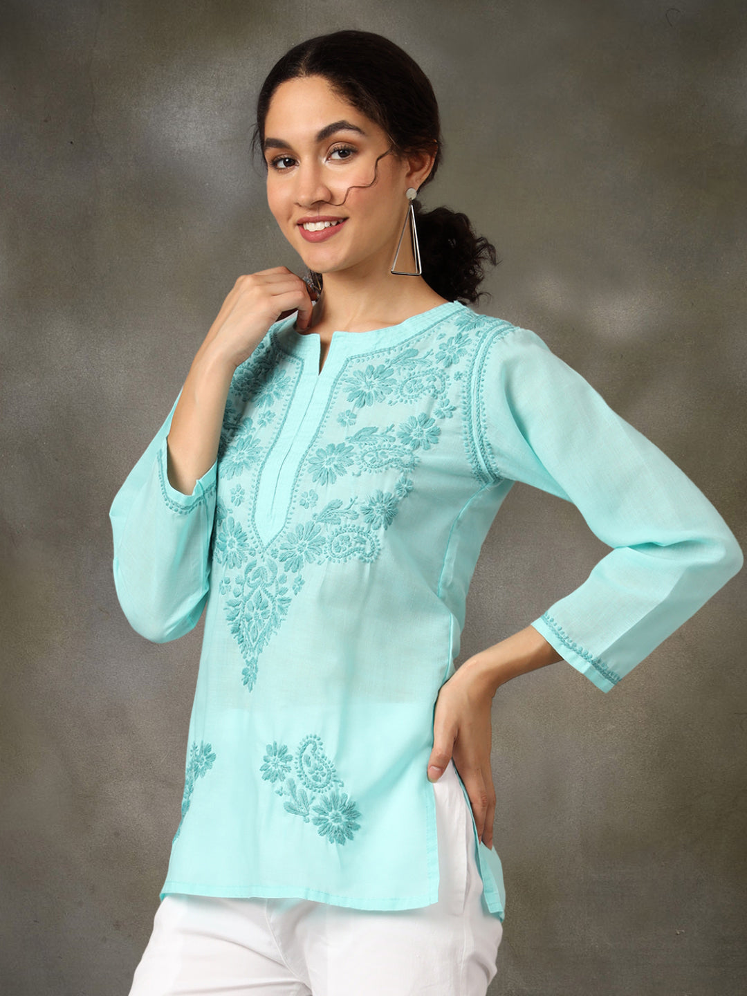 Women Hand Embroidered Chikankari Cotton Kurti PC3405