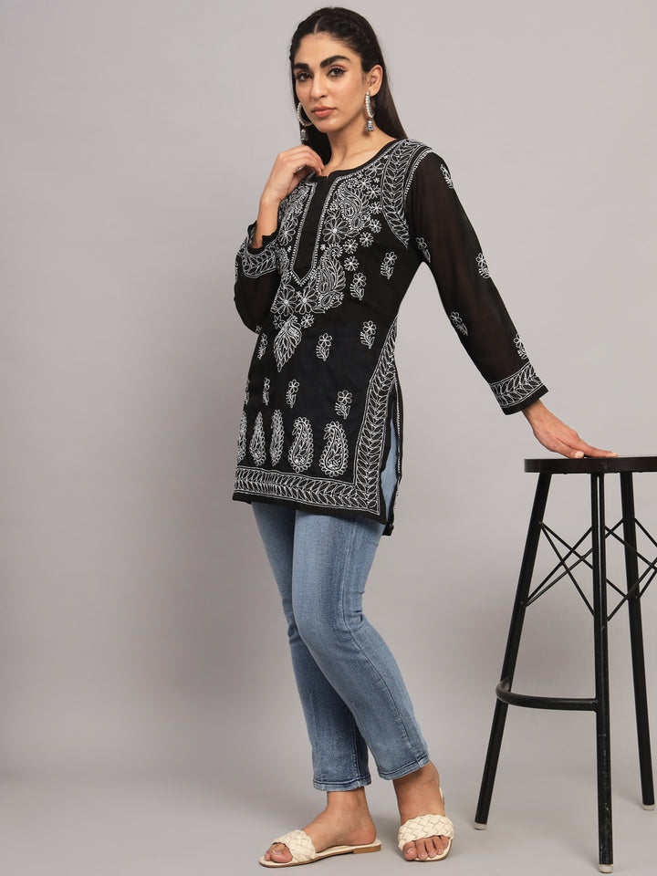 Women Hand Embroidered Chikankari Cotton Kurti PC3595