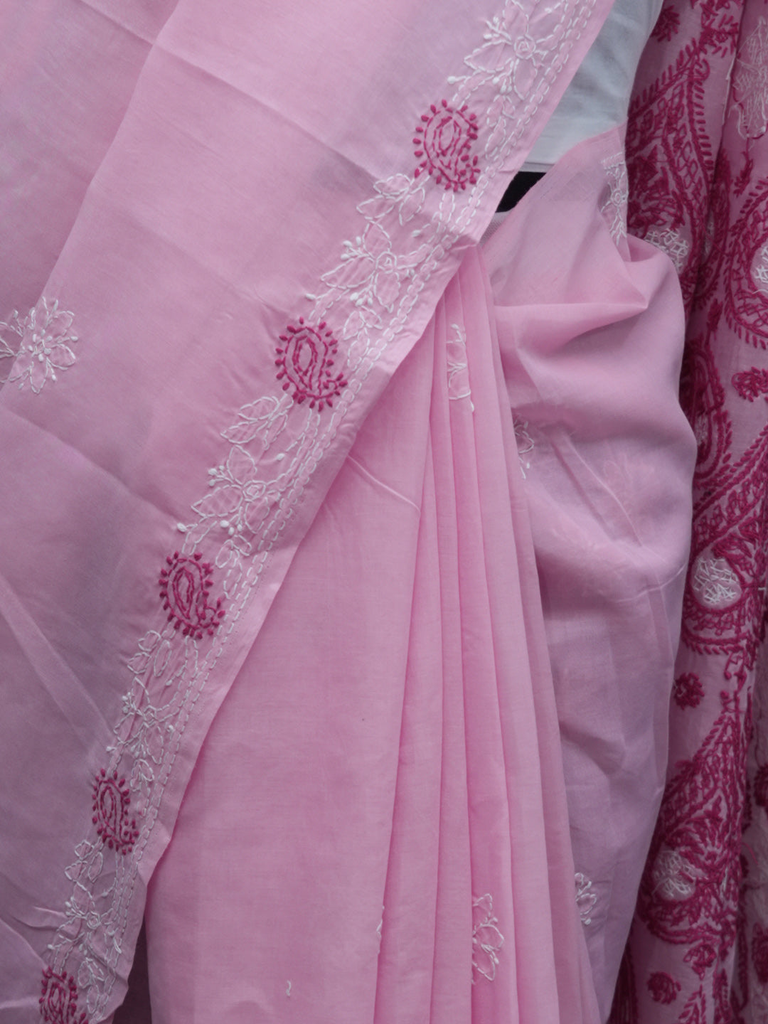 Hand Embroidered Chikankari Cotton Saree PCSAR01 Pink