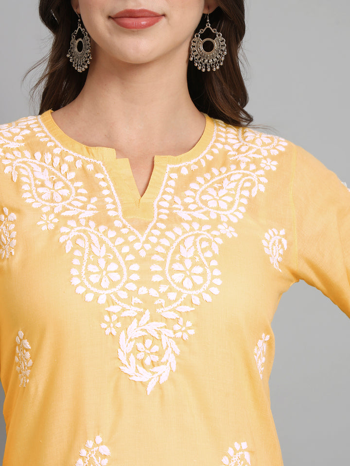 Women Hand Embroidered Chikankari Cotton Kurti PC3828