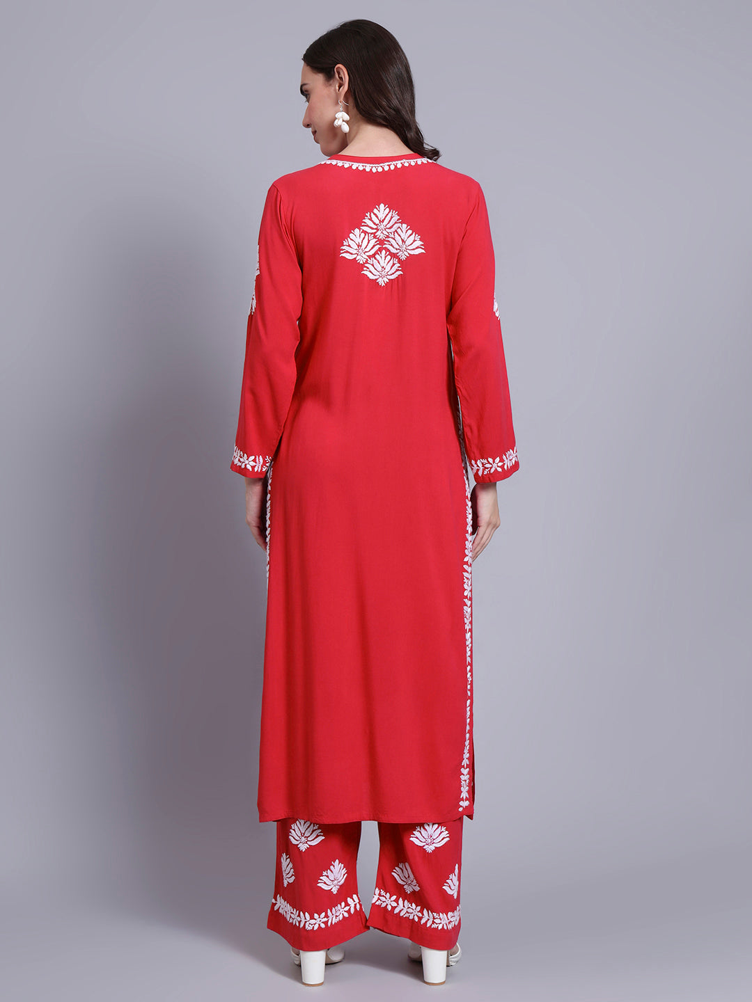 Women Hand Embroidered Chikankari Rayon kurta set PC4084KS