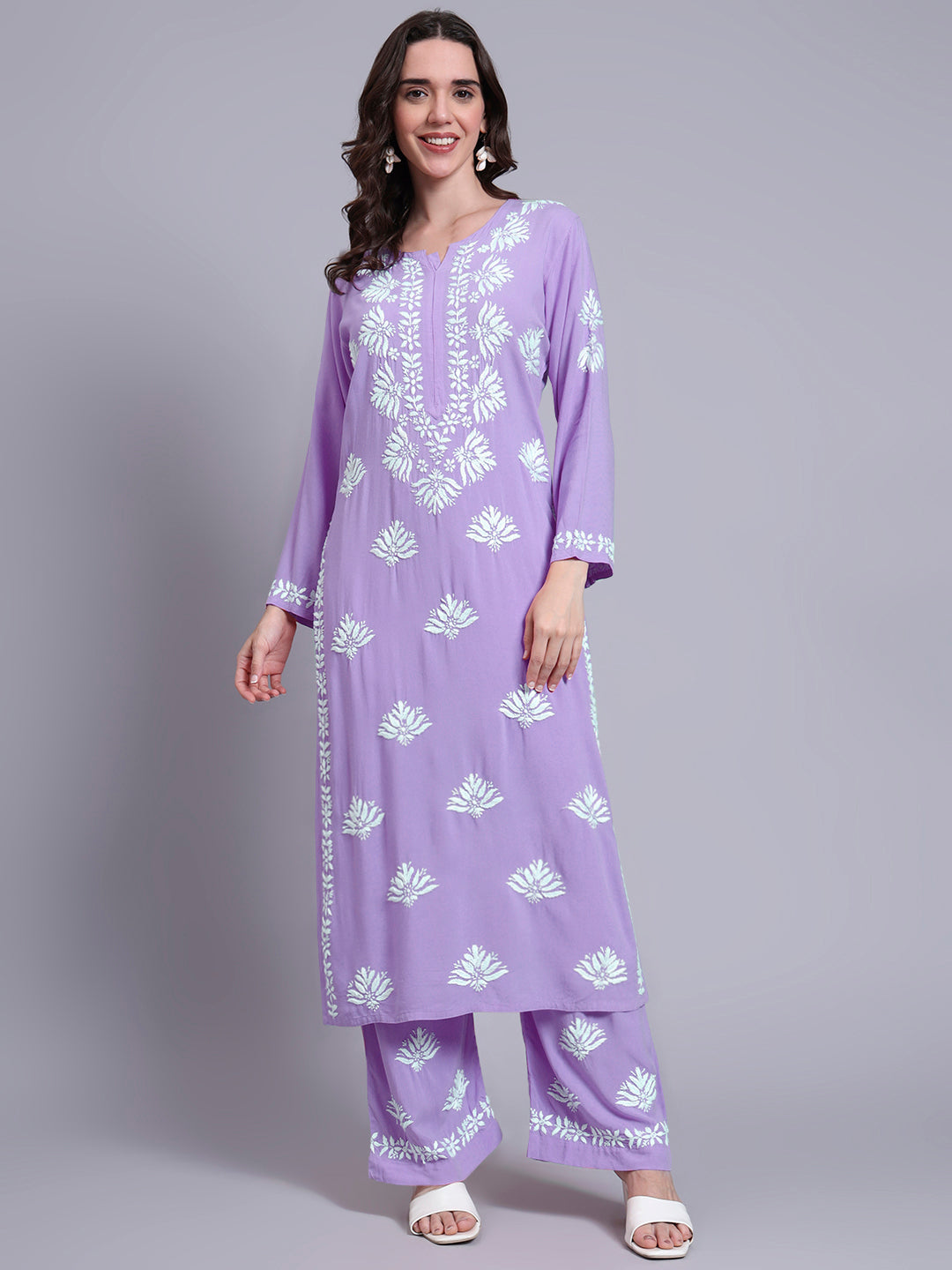Women Hand Embroidered Chikankari Rayon kurta set PC4084KS