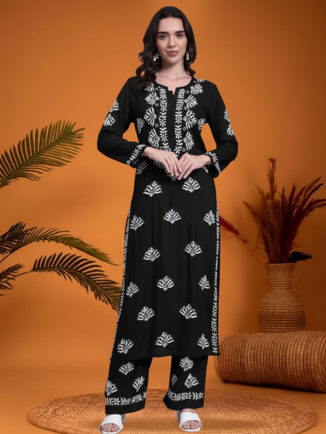 Women Hand Embroidered Chikankari Rayon kurta set PC4084KS