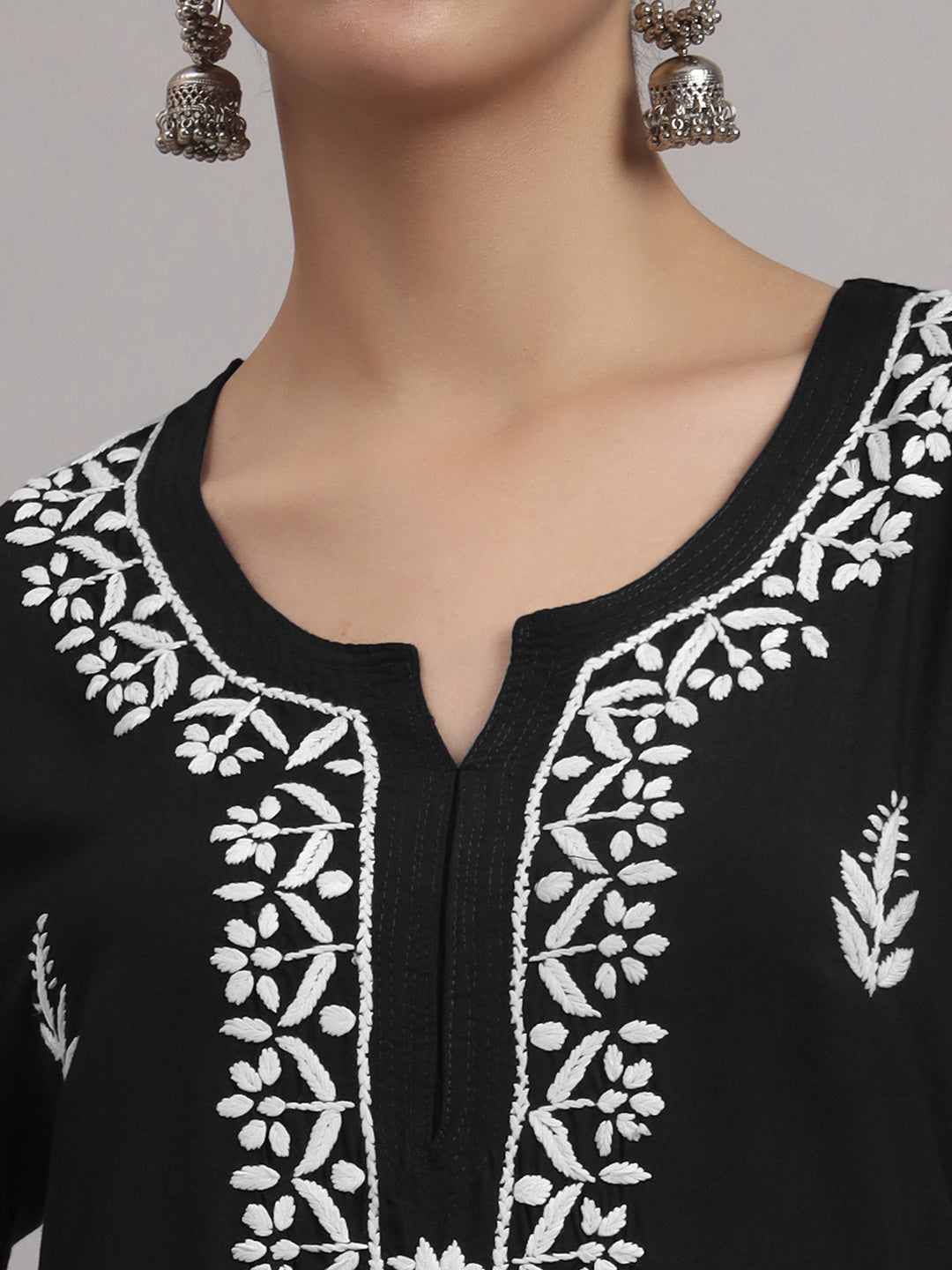 Women Hand Embroidered Chikankari Rayon Kurta PC4076 Black