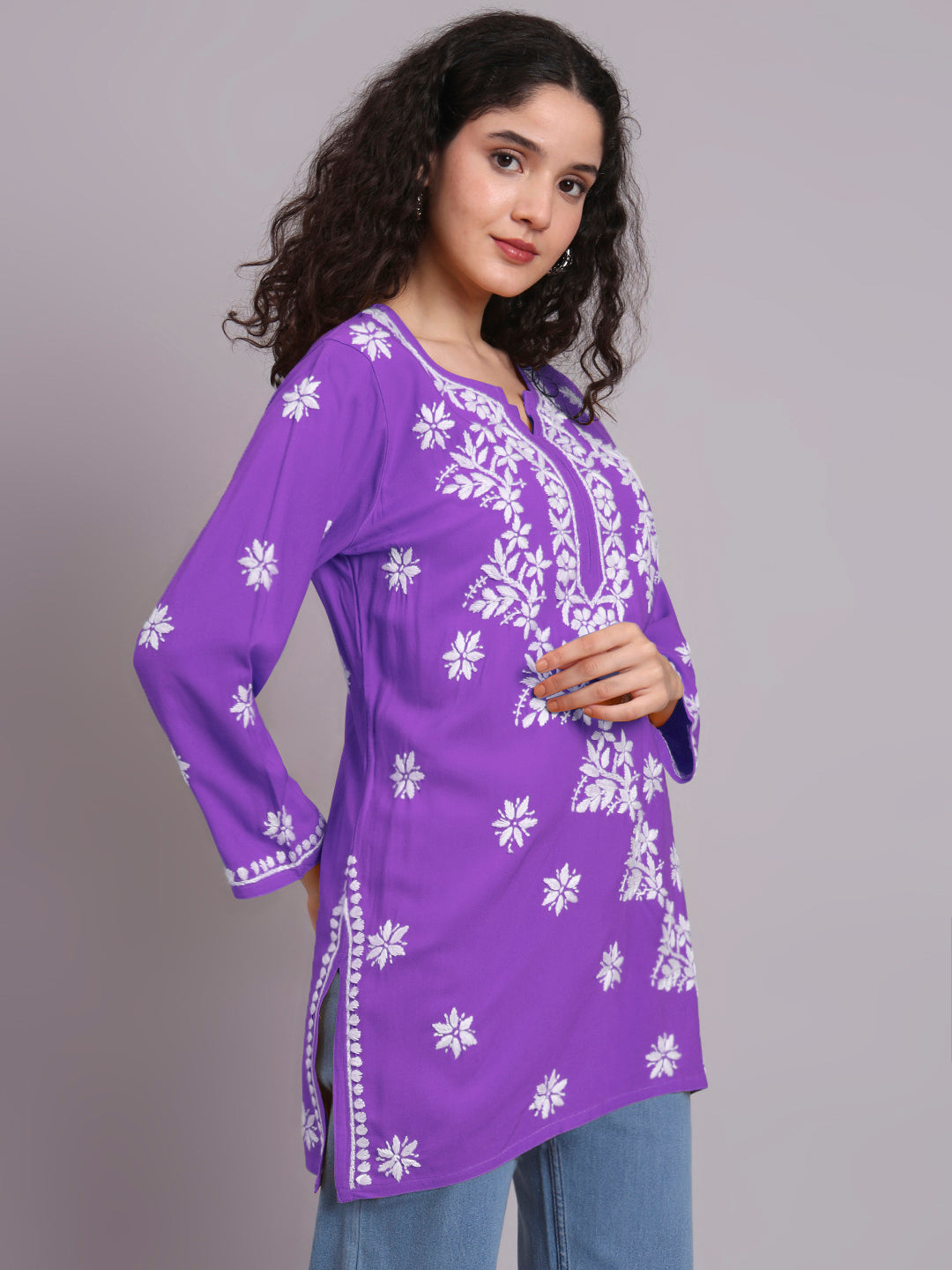 Women Hand Embroidered Chikankari Rayon Kurti PC4071