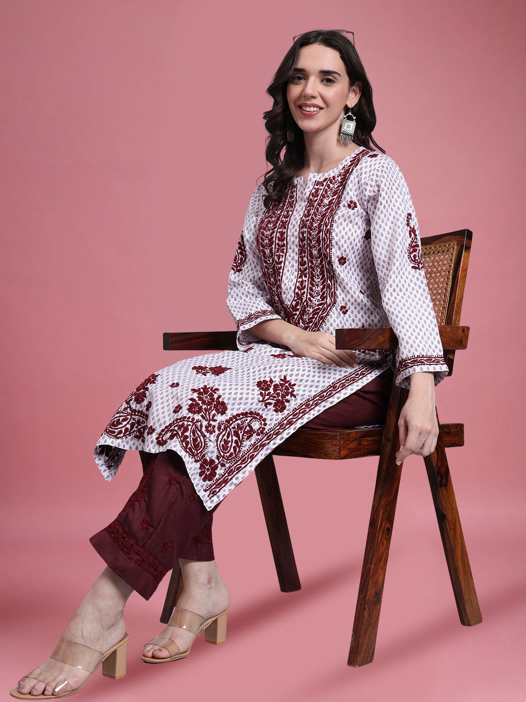 Women Hand Embroidered Chikankari Cotton kurta set PC4086KS