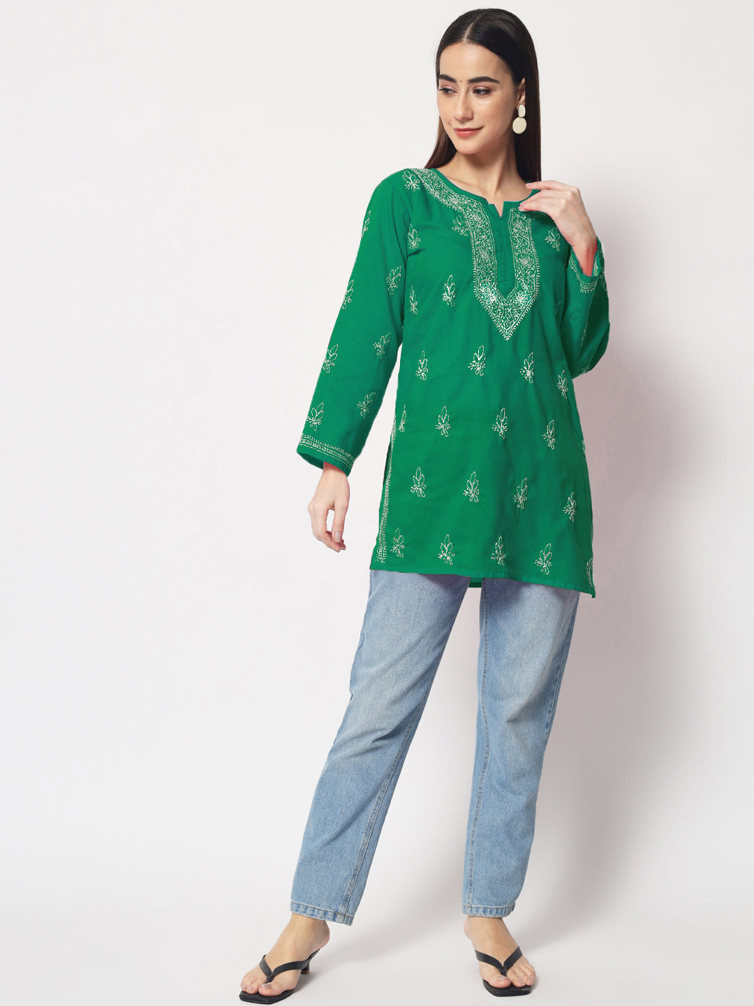 Women Hand Embroidered Chikankari Cotton Kurti PC3602