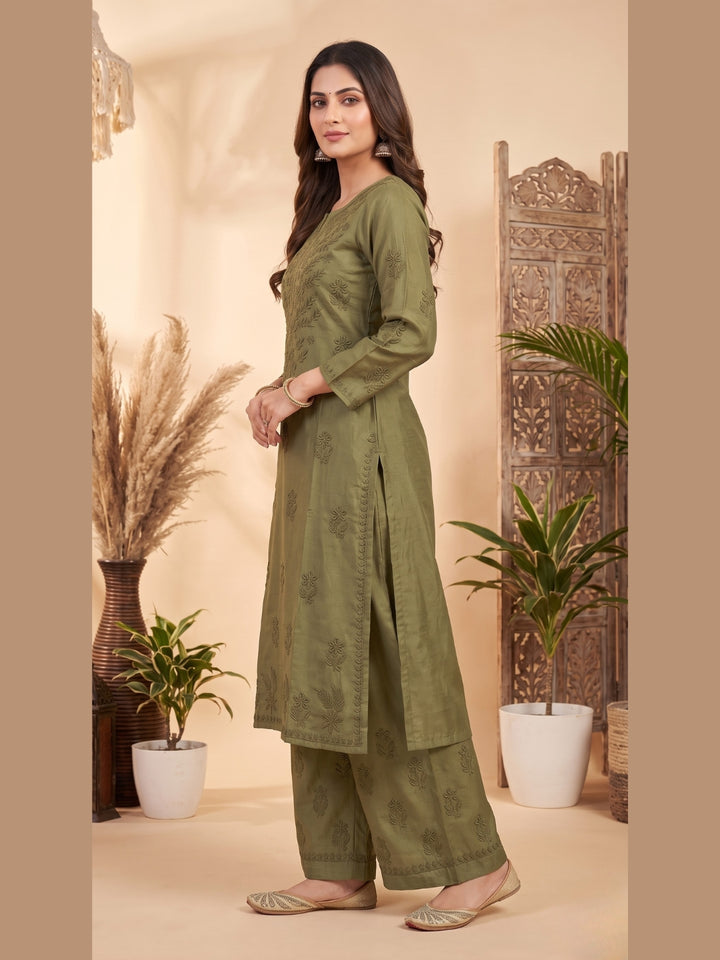 Women Hand Embroidered Chikankari Chanderi Kurta Set PC4119KS