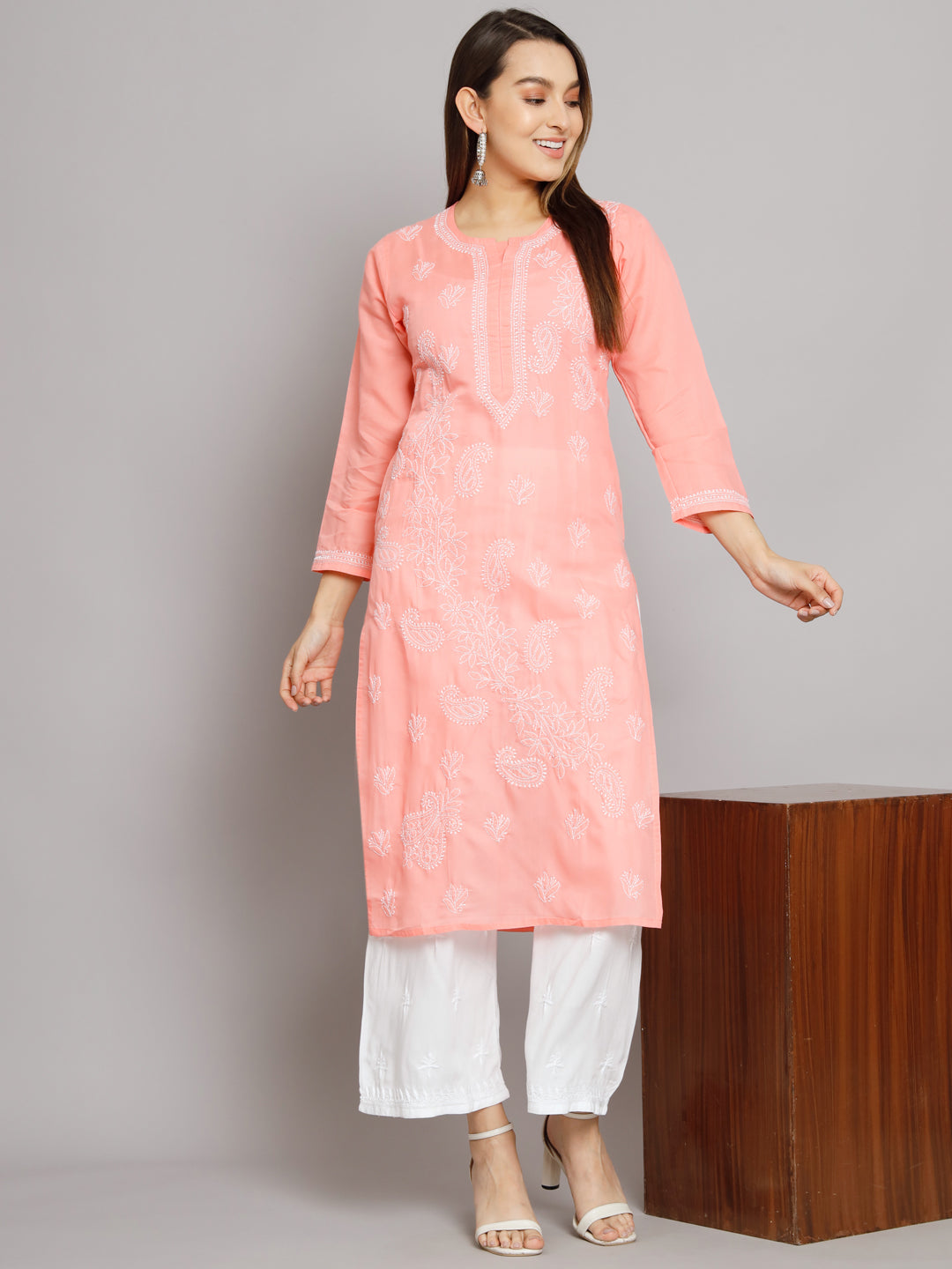 Hand Embroidered Chikankari Cotton Straight Kurta PC3496