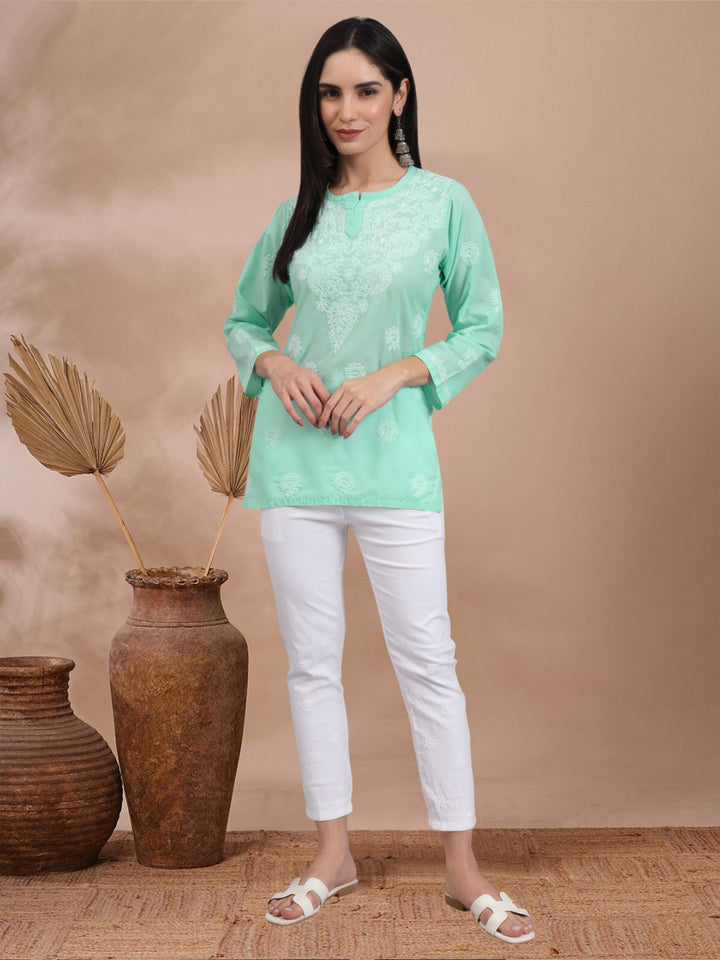 Women Hand Embroidered Lucknowi Chikankari Cotton Ethnic Motifs Kurti PC3998