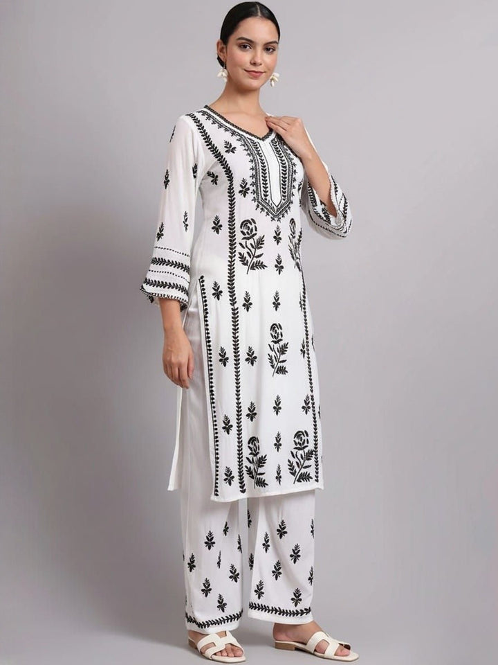 Women Hand Embroidered Chikankari Rayon kurta set PC4078KS