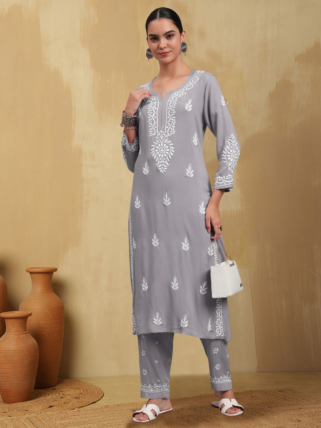 Women Hand Embroidered Chikankari Rayon kurta set PC4076KS