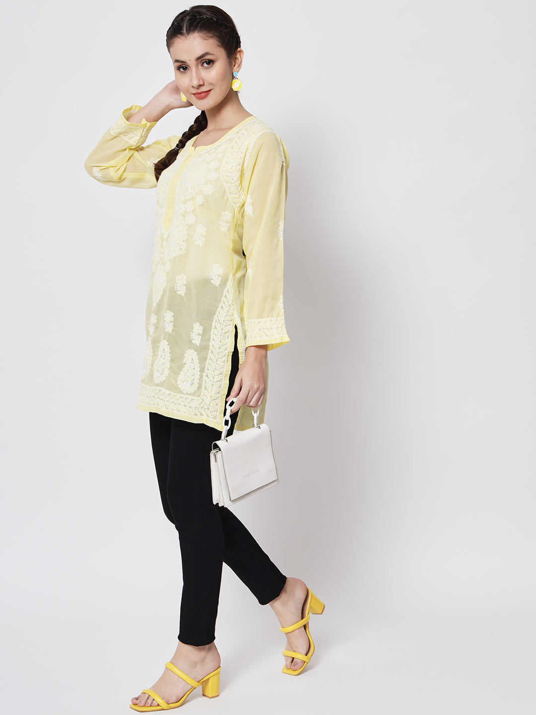 Women Hand Embroidered Chikankari Cotton Kurti PC3595