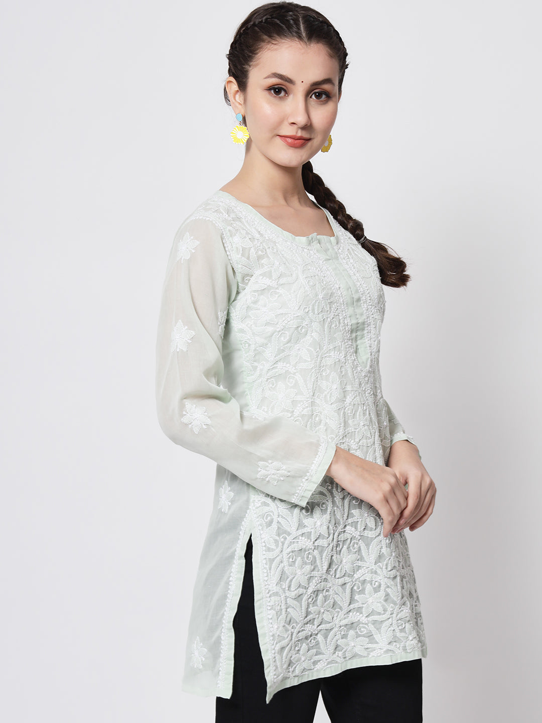 Women Hand Embroidered Chikankari Cotton Kurti PC3591