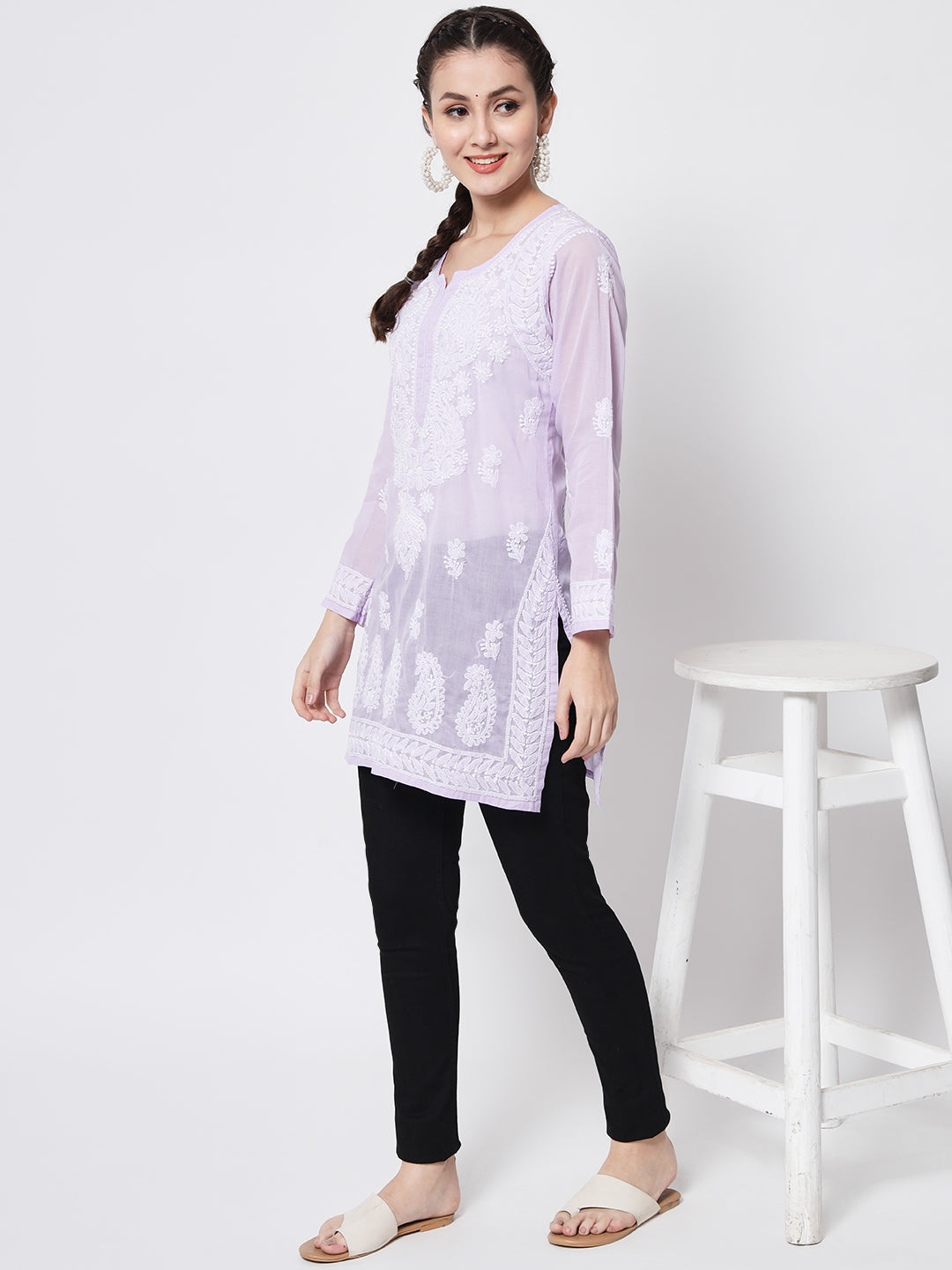 Women Hand Embroidered Chikankari Cotton Kurti PC3595