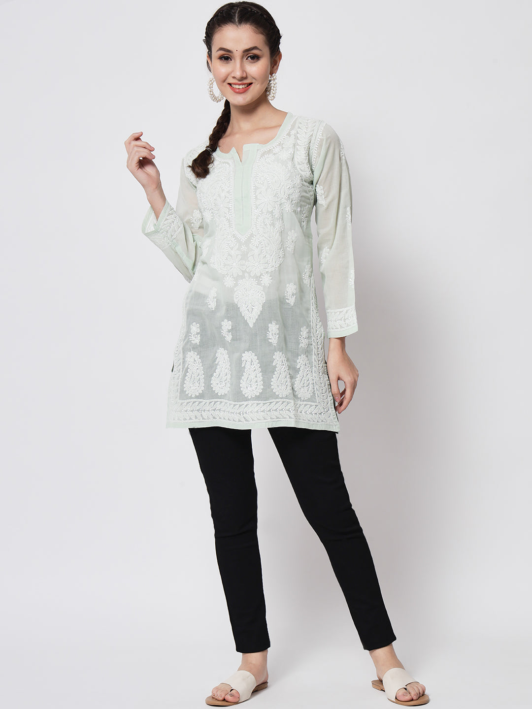 Women Hand Embroidered Chikankari Cotton Kurti PC3595