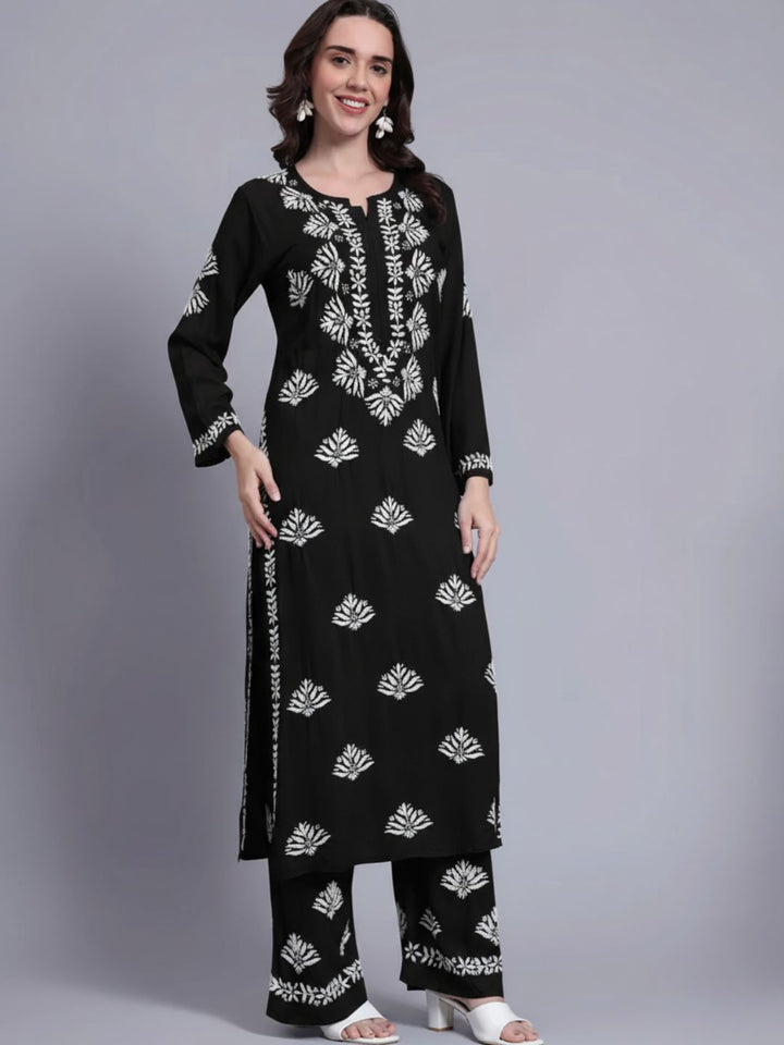 Women Hand Embroidered Chikankari Rayon kurta set PC4084KS