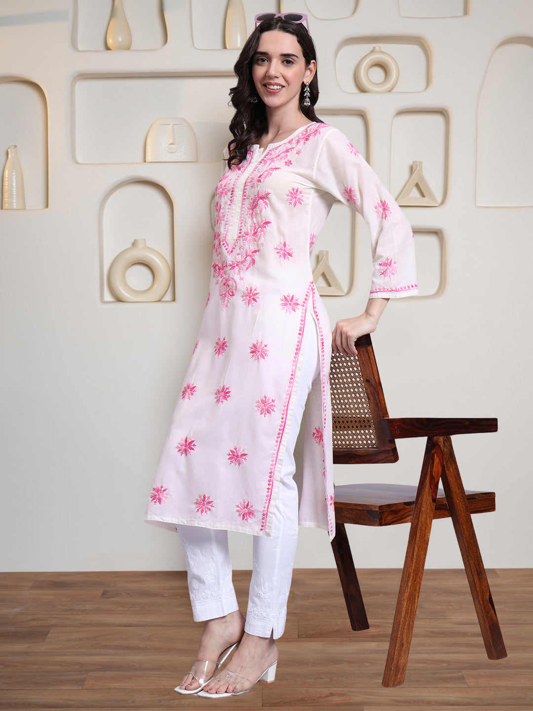Hand Embroidered Chikankari Mulmul Cotton Straight Kurta- PC4085