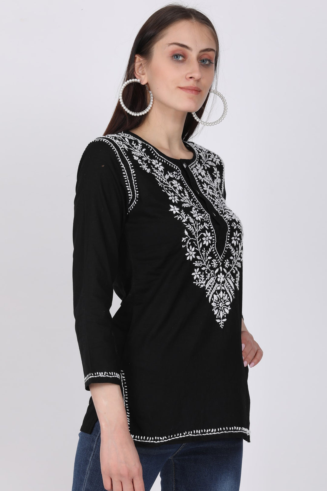 Women Hand Embroidered Chikankari Cotton Kurti SM126S