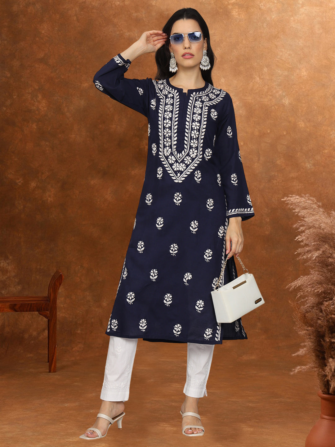 Hand Embroidered Chikankari Mulmul Cotton Straight Kurta- PC3839