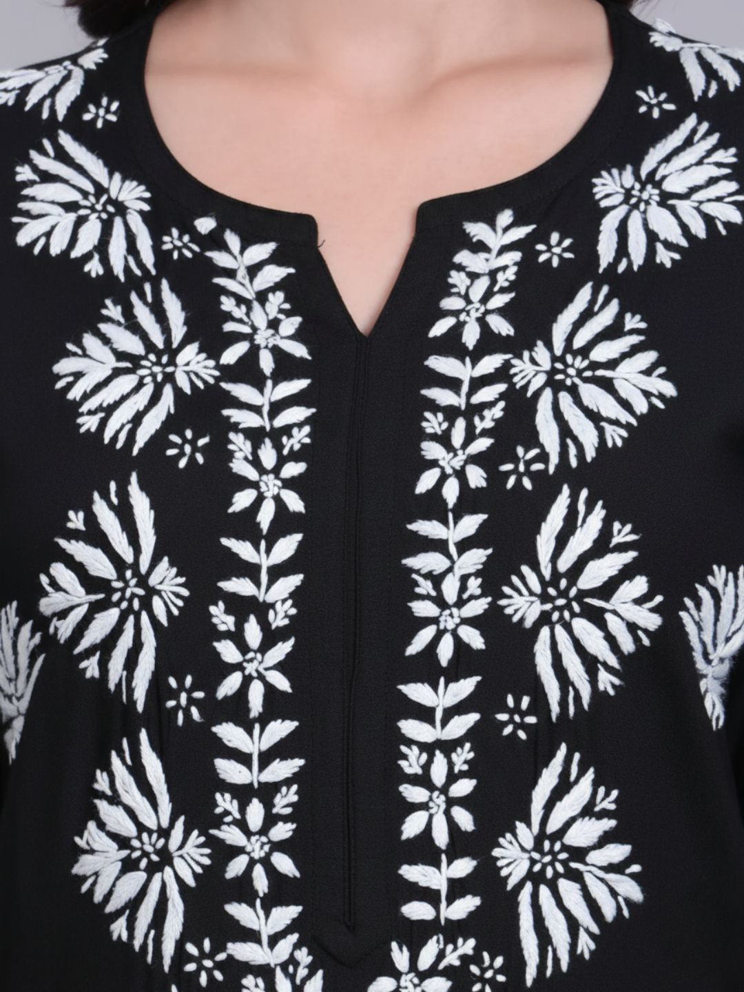 Women Hand Embroidered Chikankari Rayon kurta set PC4084KS