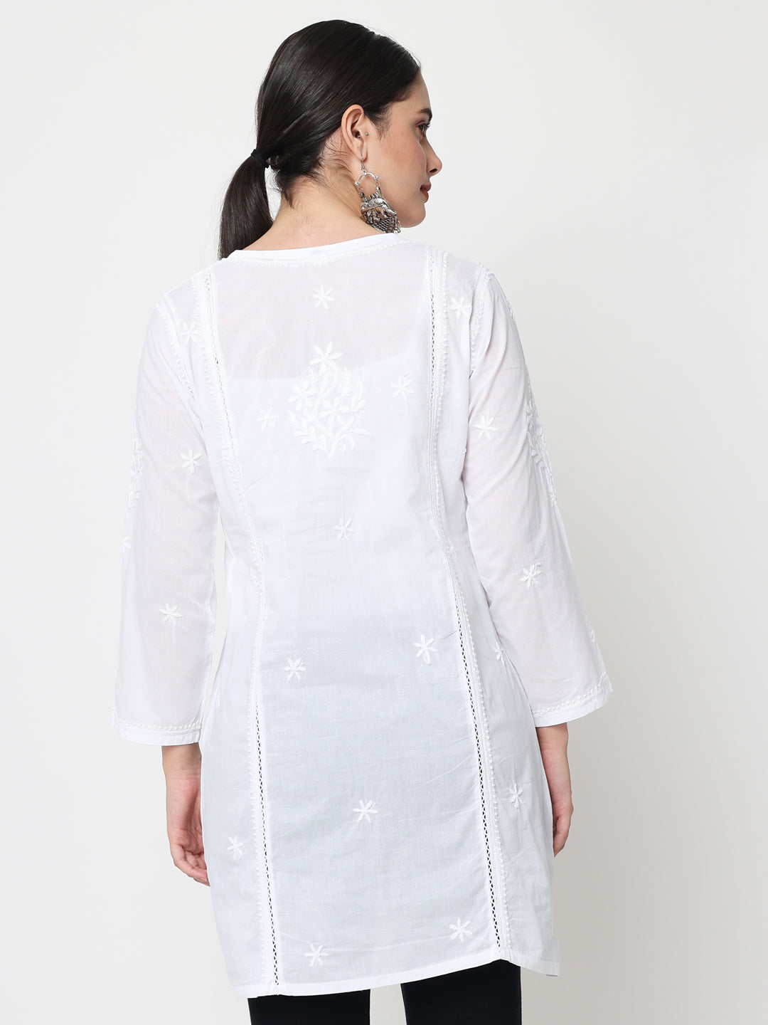 White Floral Hand Embroidered Chikankari Pure Cotton Chikankari Kurti-PC3564