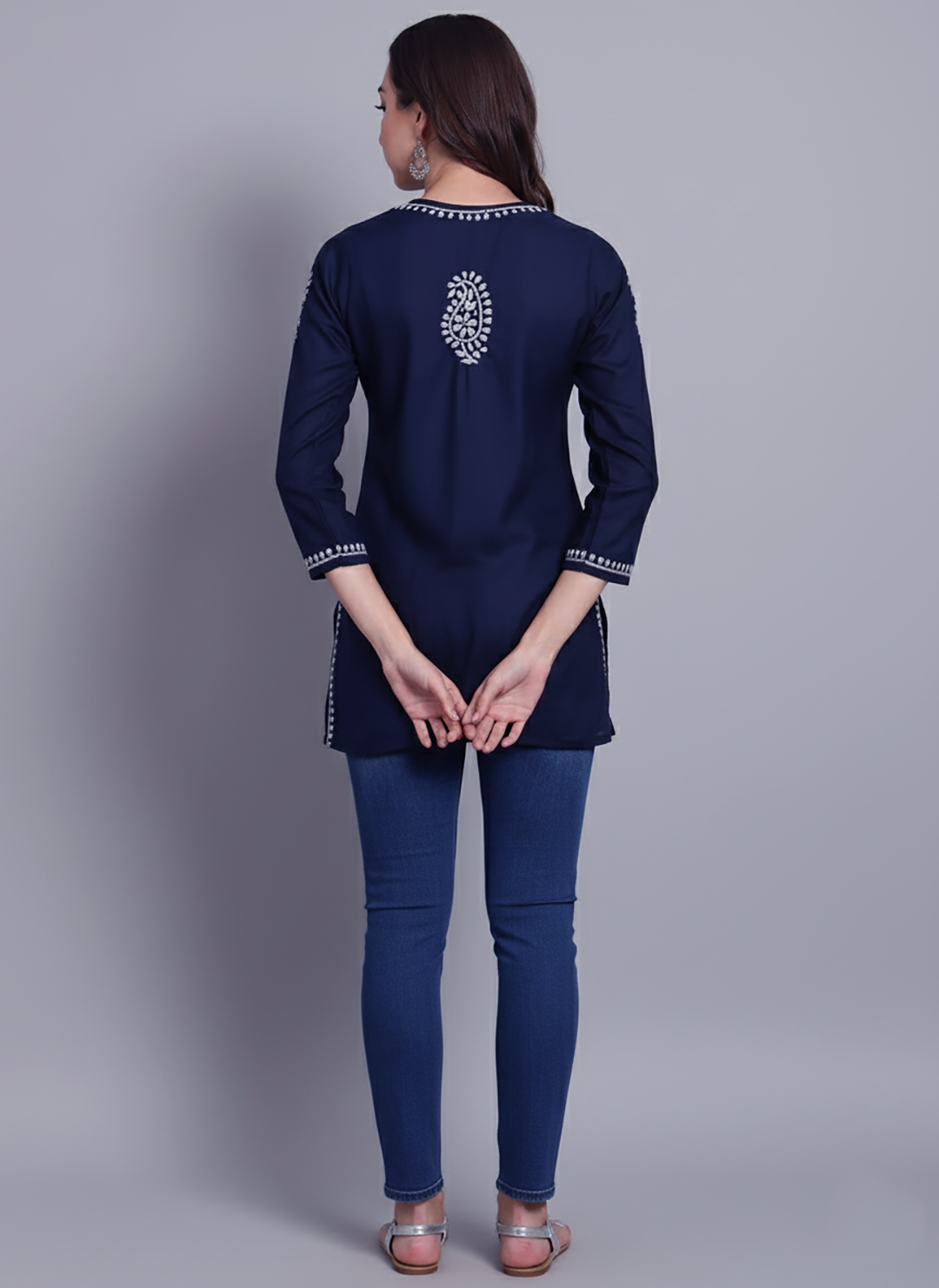Women Hand Embroidered Chikankari Cotton Kurti PC3828